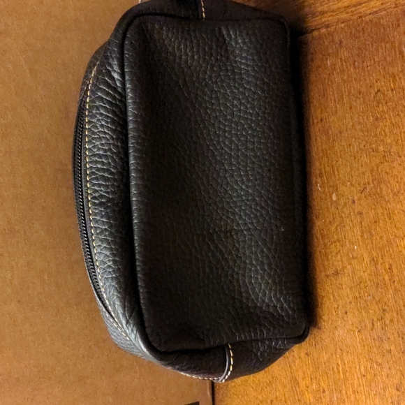 Dooney & Bourke Bags Dooney And Bourke Black Leather Cosmetic Bag